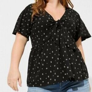 🏷️ Torrid Vintage Cotton Jersey V-Neck Relaxed Tie Front Top Black WhiteSize 2X